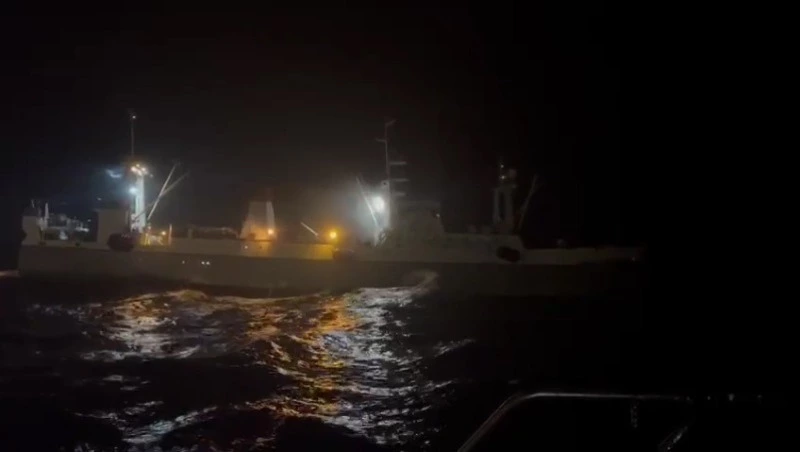 Пожар на судне в Охотском море потушили силами моряков