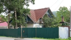 Сахалинцев могут оштрафовать за высокие заборы на дачах