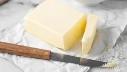 Цены на сливочное масло выросли на 42% в Сахалинской области за 2024 год