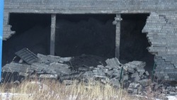 Стена хранилища угля обрушилась в котельной Северо-Курильска