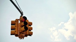 Жителей Южно-Сахалинска предупредили о возможном отключении светофора 7 июля