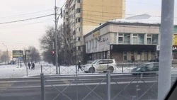 Пенсионерку на Prado оштрафовали за парковку на тротуаре в Южно-Сахалинске