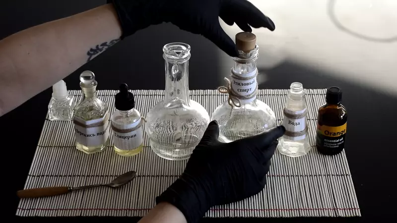 Как сделать дома антисептик для рук: мастер-класс от РИА «Сахалин-Курилы»