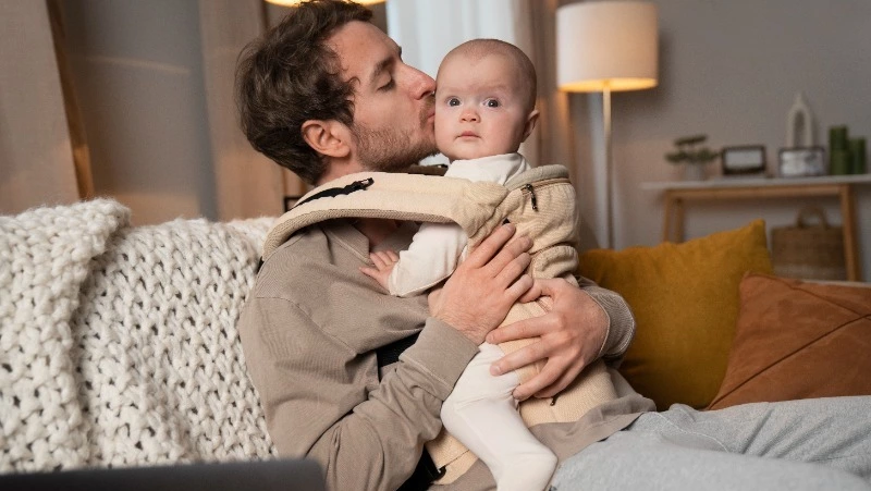 Половина работающих мужчин в Южно-Сахалинске готовы уйти в декрет вместо своей жены