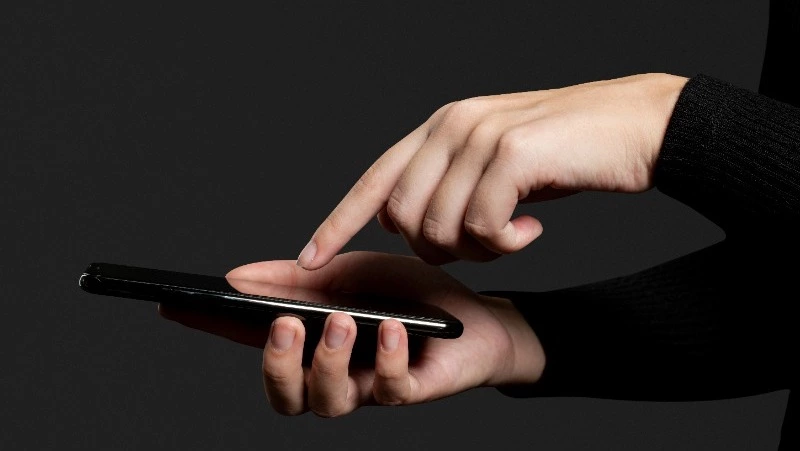 Жителям Сахалина раскрыли секреты защиты смартфона от воды