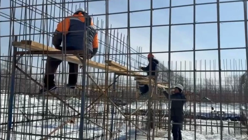 В Поронайском районе возводят шесть двухквартирных домов