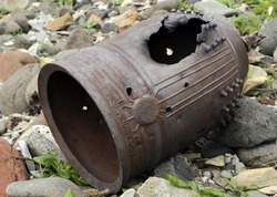 Простреленный японский колокол нашли у берега на юге Сахалина