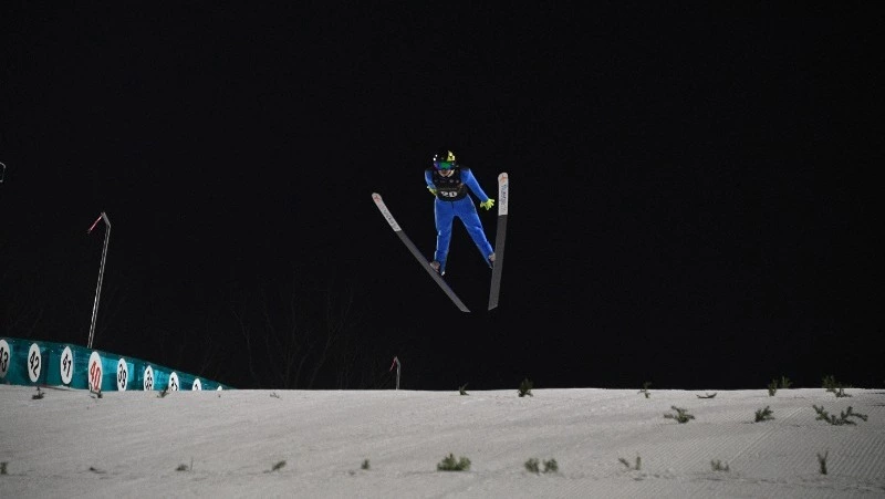 Открытие «Ночных полетов» состоялось на трамплинном комплексе в Южно-Сахалинске