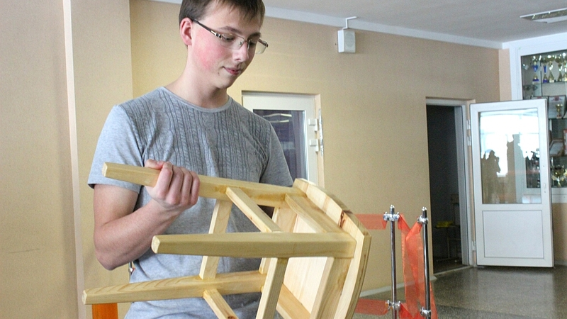 В политехническом колледже СахГУ повышают престиж рабочих профессий