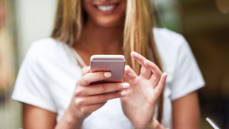 Сахалинцы начинают использовать смартфоны раньше всех в стране   