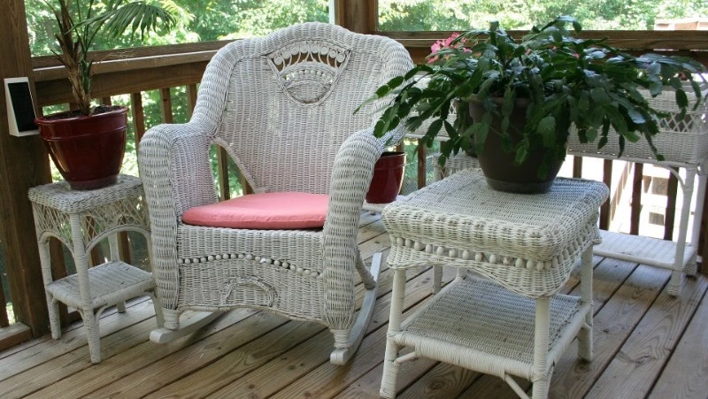 Сахалинка хотела купить новую мебель, но подарила деньги мошенникам