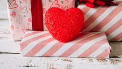 Что подарить на 14 февраля. Лучшие идеи на День святого Валентина 2025