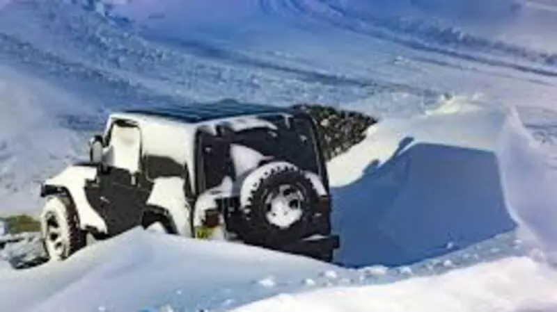 На Сахалине автолюбители катаются по горнолыжным трассам