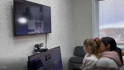 Благодаря телемосту бойцы на Донбассе пообщались со своими семьями на Сахалине   