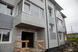430 квартир строят для расселения аварийного фонда в Углегорском районе