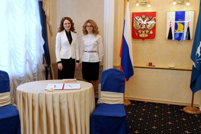 18 декабря — день работников органов ЗАГСа в России: на Сахалине растет число браков