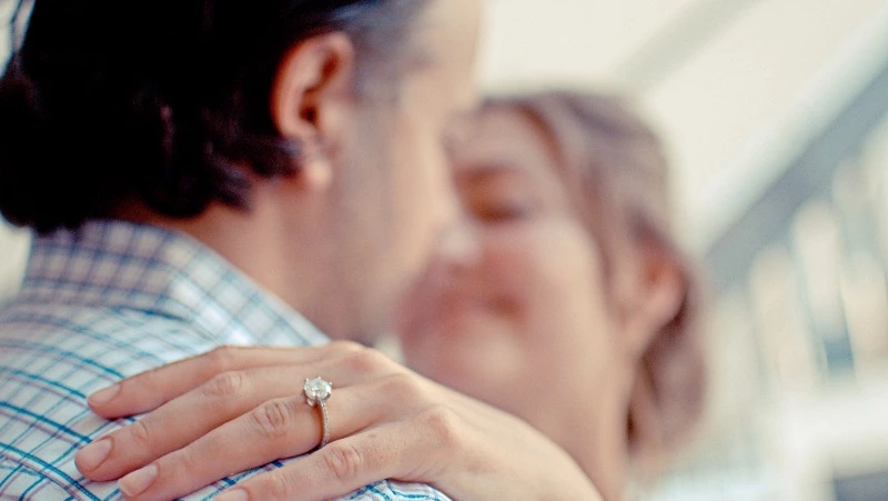 Более 50% россиянок интересуются политическими взглядами партнеров – опрос