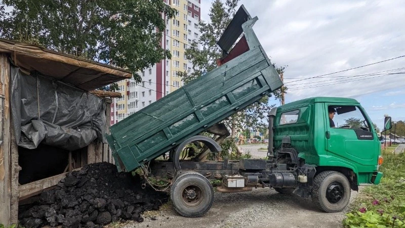 Губернатор остался недоволен обеспечением углем жителей муниципалитетов на Сахалине