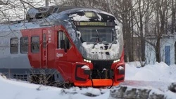 Восемь поездов идут с серьезной задержкой на железной дороге в Южно-Сахалинске 