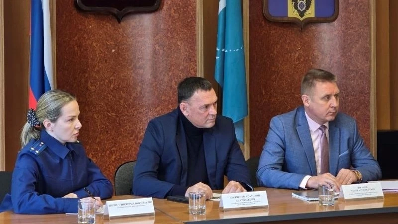 Омбудсмен Анатолий Крутченко проведет личные приемы граждан в Томари и Макарове