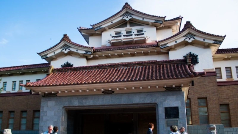 «Уходите!»: маму с коляской выгнали из здания краеведческого музея на Сахалине