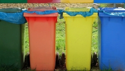 Правду о сортировке и переработке отходов рассказали сахалинцам