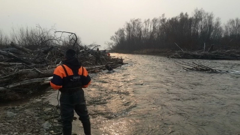 Поиски пропавших в Углегорском и Ногликском районах не увенчались успехом