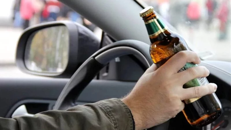 Пьяный сахалинец сбил на зебре двух школьниц