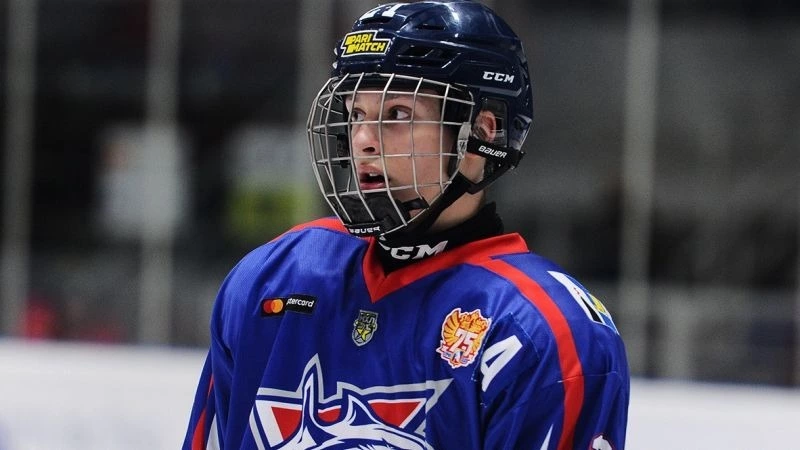 Защитник «Сахалинских Акул» сыграет в турнире «Кубок Черного моря»