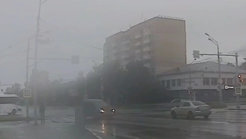 Водитель микроавтобуса сбил человека на пешеходном переходе в Южно-Сахалинске 