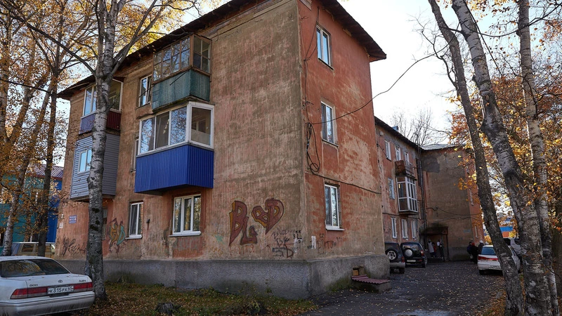 В 2021 году мэрия Южно-Сахалинска вывезет из аварийных квартир около 200 семей