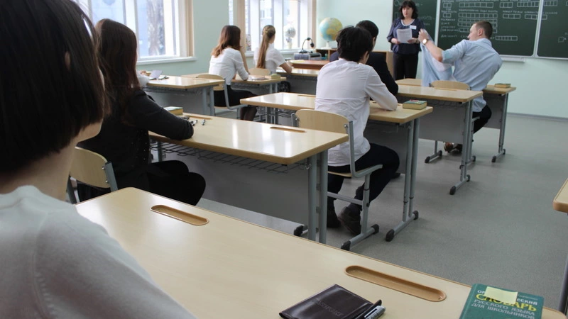 Школы Сахалина обезопасили. Министр рассказала, как не допустить стрелка в учебные заведения