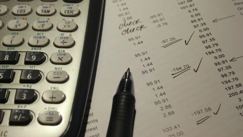 Управляющие компании Сахалина задолжали за услуги ЖКХ почти 130 млн рублей