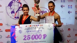 Сахалинский дуэт завоевал «золото» на международном чемпионате по акробатическому танцу на пилоне