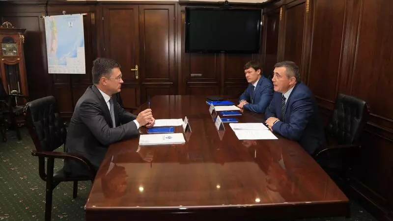 Лимаренко договорился с Новаком о модернизации сахалинского энергокомплекса