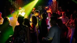 Вечеринки для взрослых в Южно-Сахалинске (21+): благотворительность и PRIVATE SESSION