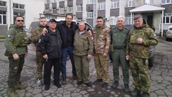 «Ребята у нас — настоящие»: сенатор от Сахалина посетил госпиталь в ЛНР