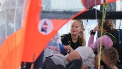 Сахалинка выиграла серебро на первенстве России по парусному спорту 