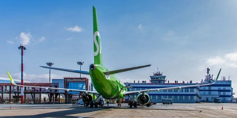 Стройка новой взлетно-посадочной полосы началась в аэропорту Южно-Сахалинска