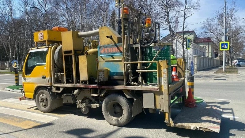 Мэрия рассказала об уборке проезжей части и тротуаров в Южно-Сахалинске днем 11 мая