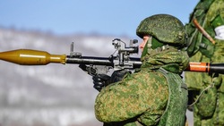 Сахалинские гранатометчики нанесли удар по живой силе условного противника