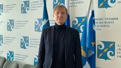 Мэр Курильского района в 2021 году потерял автомобиль и деньги