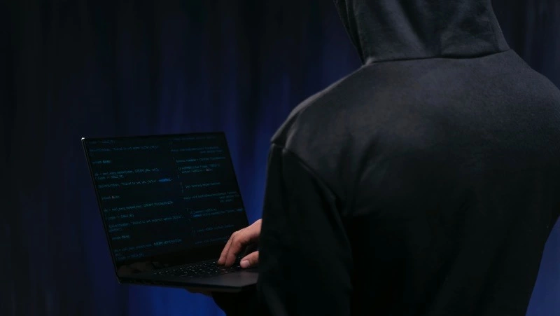 Мошенники обманывают россиян с помощью якобы бесплатных электронных книг