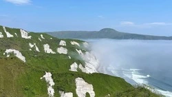 Гид собирает стихи про Итуруп для будущей песни