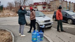 МинЖКХ Сахалина выделило 3 машины для подвоза воды в Анивский район после аварии