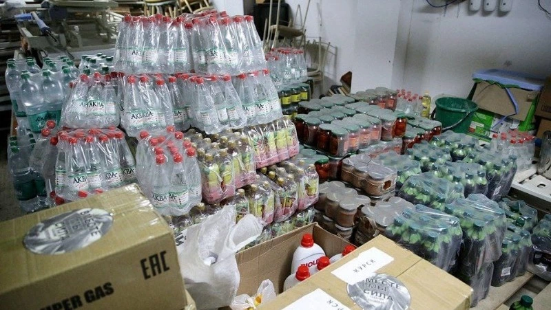 Жители Сахалина передали 20 тонн груза для бойцов в зону СВО