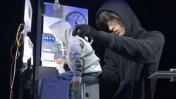 Спектакль об опасной интернет-зависимости показали на Сахалине