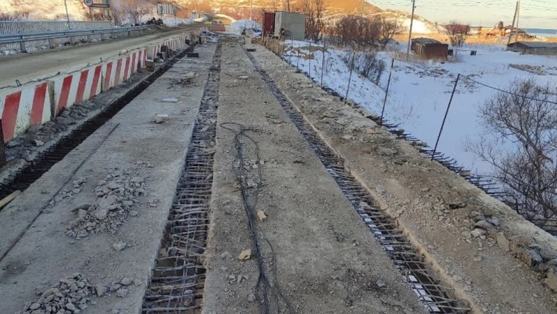 Мост через Новоселку на трассе Невельск — Томари ремонтируют с опережением