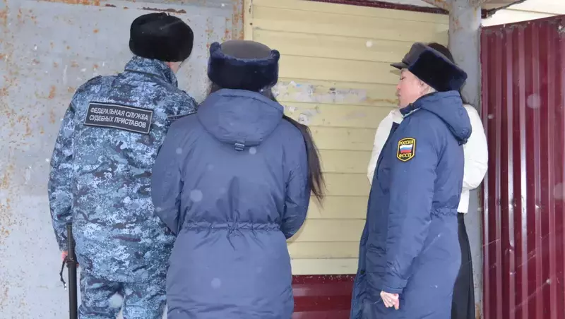 Совместный рейд специалистов ДЭК и службы судебных приставов прошел в Холмске