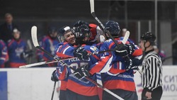  «Сахалинские Акулы» победили «АКМ-Юниор» со счетом 6:2 в заключительной игре сезона